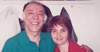Münir Özkul'un Eşi de Hayatını Kaybetti!