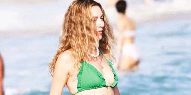 Sinem Kobal'dan Doğum Gününde '28 Yaş' Esprisi!