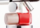 <p><strong>Rainbow Effect in Makeup:</strong>
Seize the spotlight this season with vibrant colors and bold eye looks. Highlight your beauty with makeup trends inspired by the full spectrum of nature’s hues.</p>