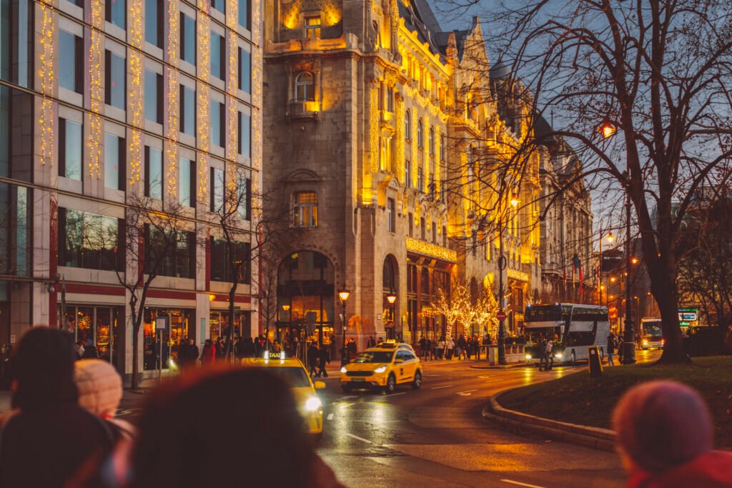 Paris: Aşıklar Şehri ve Kariyer Tercihleri