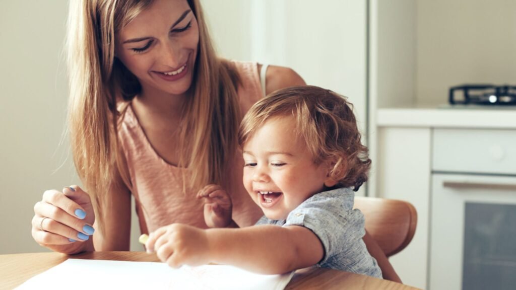 14 Aylık Bebek Gelişimi: Bu Dönemde Bebekler Neler Yapar? | Anne