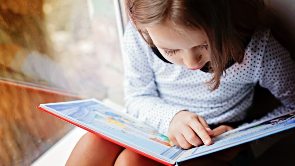 Okuma ve yazma nasıl öğretilir? | Anne