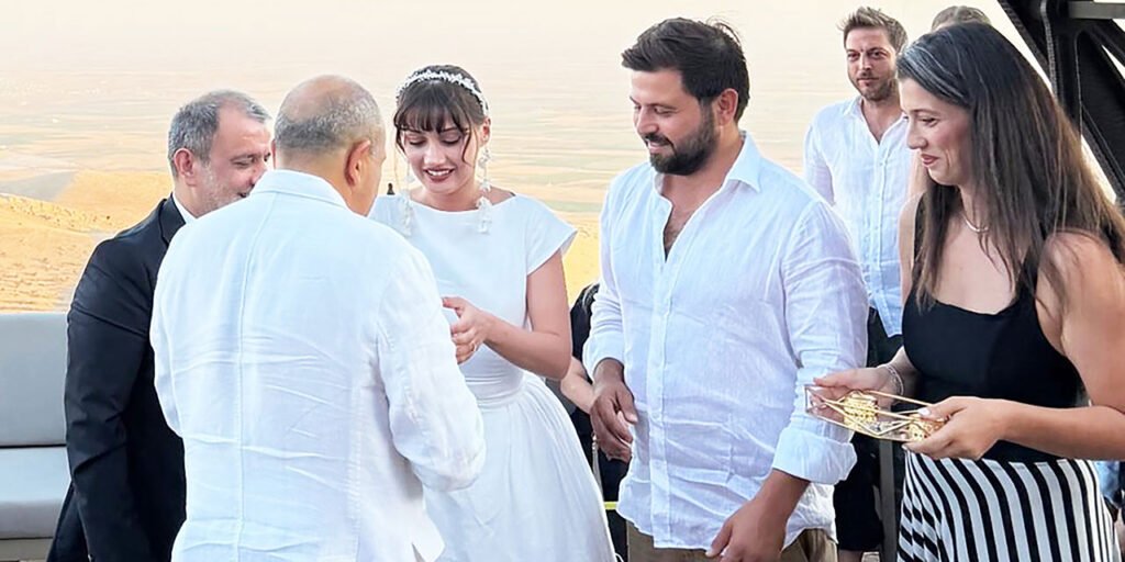 Sevda Erginci Nişanlandı, Mardin'de!