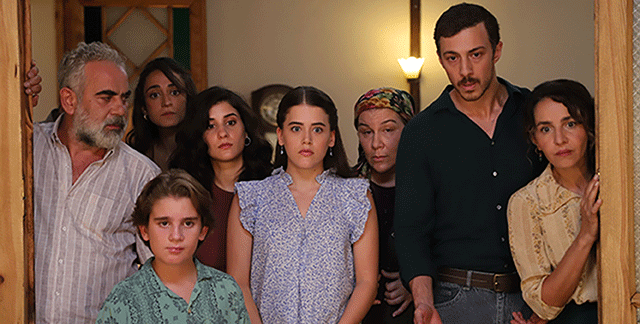 Cennetin Çocukları: İki Dünya, İki Taraf!