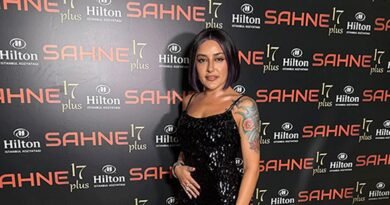 Melek Mosso'dan Yeni Albüm Müjdesi!