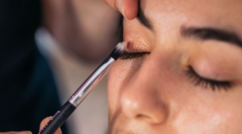 Makyaj fırçası nasıl doğru bir şekilde seçilir?