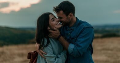 İlişkide içten bir iletişimin 13 yolu