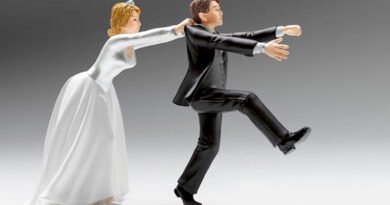 Neden Sürekli Yanlış Aşklara Düşüyorum? Doğru Karar Nasıl Alınır?