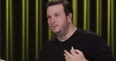 Şahan Gökbakar Ailesiyle Londra'ya Taşındı