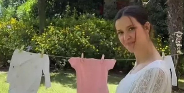 İrem Helvacıoğlu... MOTHERHOOD BEGINS!