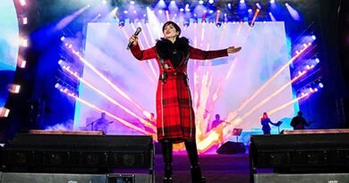 Aydilge'den Sahnede 'Filistin' Mesajı!