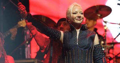 29 Ekim Sahnesinde Anlamlı Sürpriz!