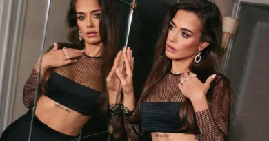 Bensu Soral Paris Moda Haftası'nda Parlak Bir Görüntü Sergiledi