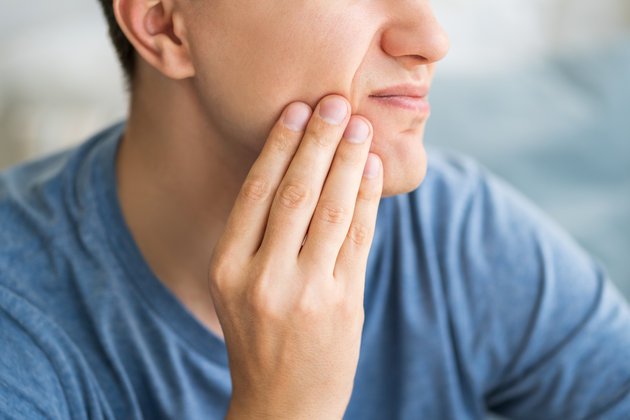 Diş Sıkma (Bruksizm) Nedir? Belirtileri ve Tedavi Yöntemleri