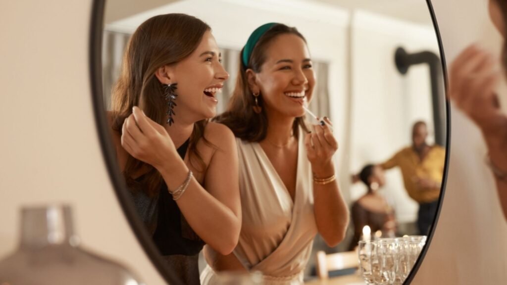 Gündüz makyajını gece makyajına nasıl dönüştürebilirsiniz?