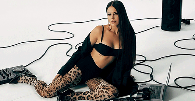 Simge'nin 3. Stüdyo Albümü Müzikseverlerle Buluştu!