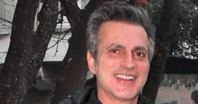 Ne Kutsallığı, İnsanları Eğlendiriyoruz!