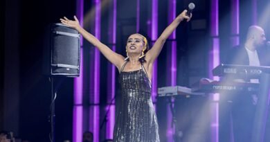 Aşk Beni Düşünmüyor!