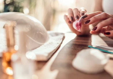 Asetonsuz Oje Nasıl Çıkarılır? Asetonsuz Oje Çıkartma Yöntemleri