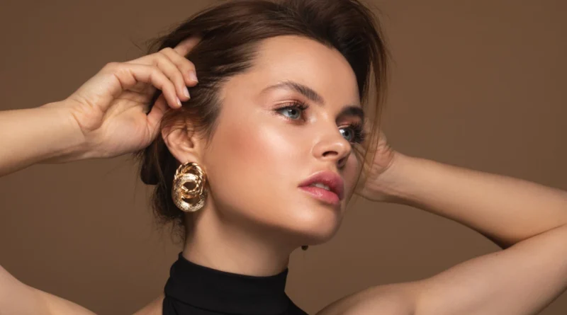 Yüz Şekline Göre Altın Küpe Seçimi