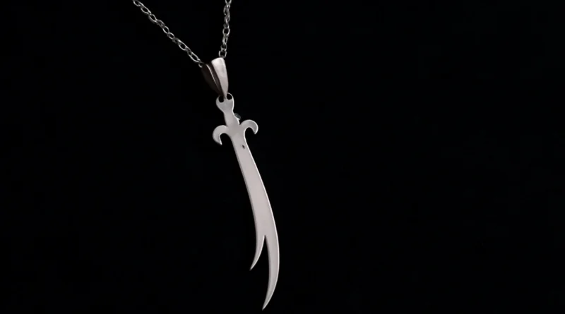 Tarihi Önemi ve Takı Dünyasındaki Rolü