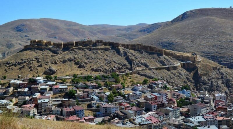 Bayburt'un Yerel Lezzetleri: Galacoş'tan Lor Dolmasına 9 Eşsiz Tat