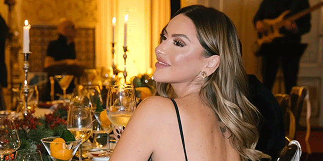 Hadise'nin Dövmelerini Sergiledi!