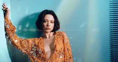 Zeynep Bastık… 2026'ya Özel Hediye Klip: Zor Yayında!