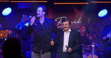 Lider Şahin: Baba Oğul Aynı Sahnede!