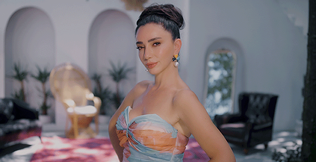 Öykü Gürman'ın Yeni Teklisi "Bak Hepsi Bu"!