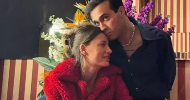 Serenay Sarıkaya'ya Her Sabah Romantik Jest: “İki Kahve ve Çiçek Alırım”