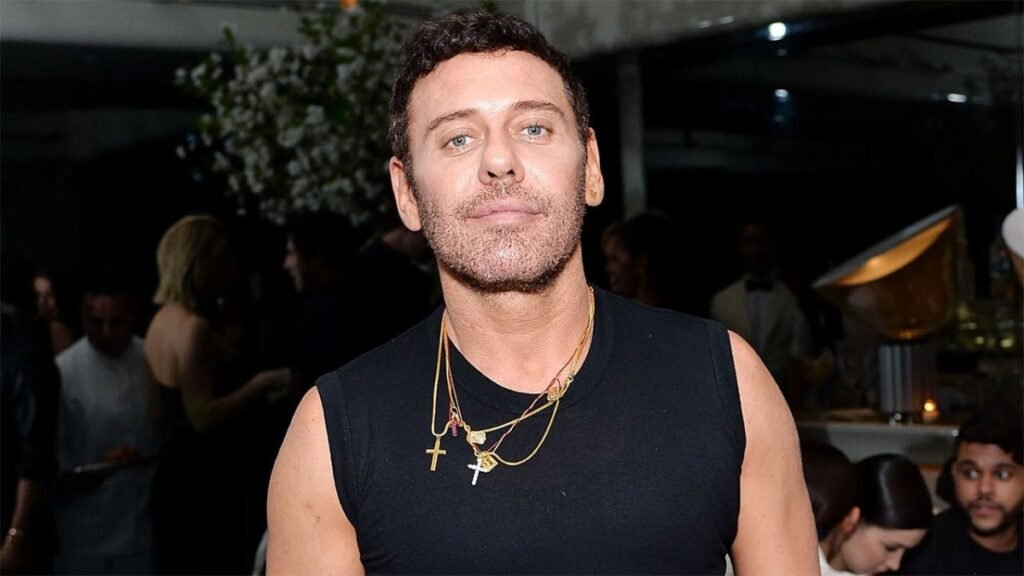 Ünlülere Yönelik Narkotik Operasyonu Genişliyor: Mert Alaş ve 2 Kişi İçin Yakalama Kararı!