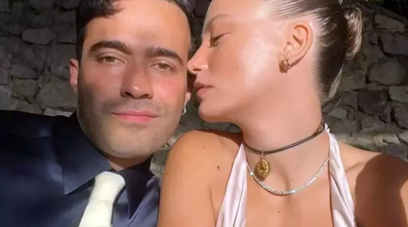 Mert Demir'e Romantik Kutlama: "İyi Ki Doğdun Kral!"