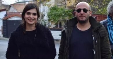 Serkan Keskin ve Meriç Aral’dan "Tarkan" Molası: Güneş Bebek Evde Bekliyor!