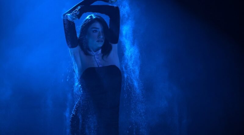 Dev Buluşma: Yılmaz Erdoğan Yazdı, Ebru Gündeş Söyledi!