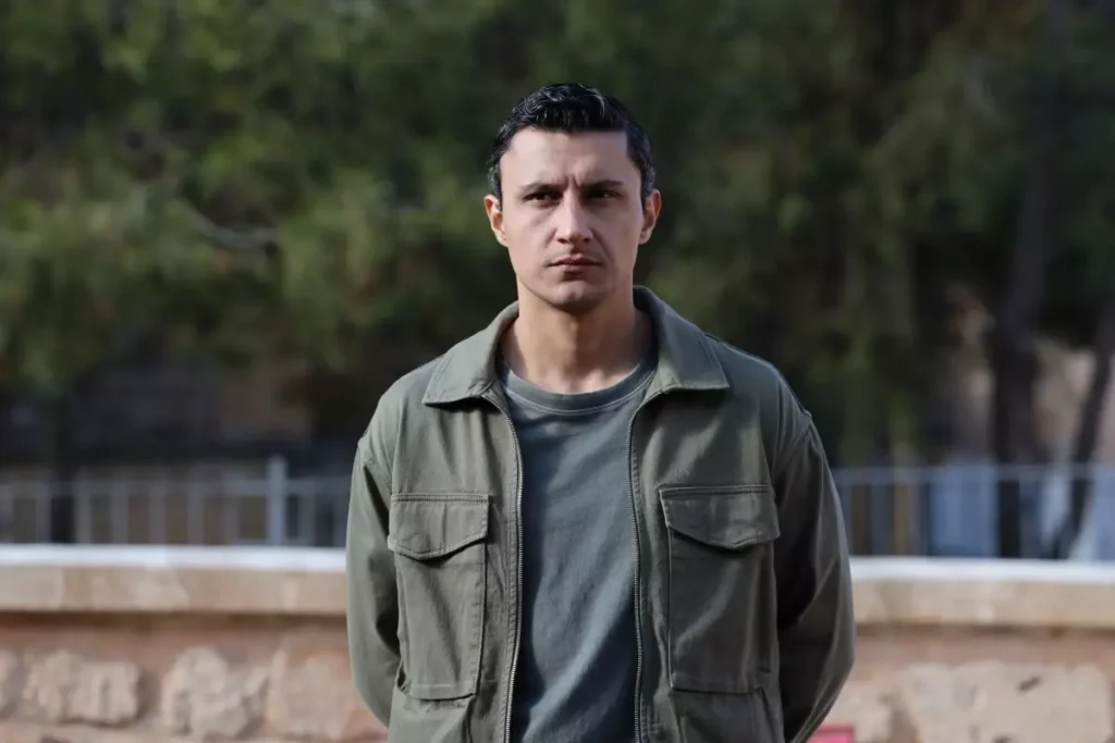 Uzak Şehir'in Şahin'i Alper Çankaya: "Her Zaman Güçlü Kadın Karakterler Canlandırdım"