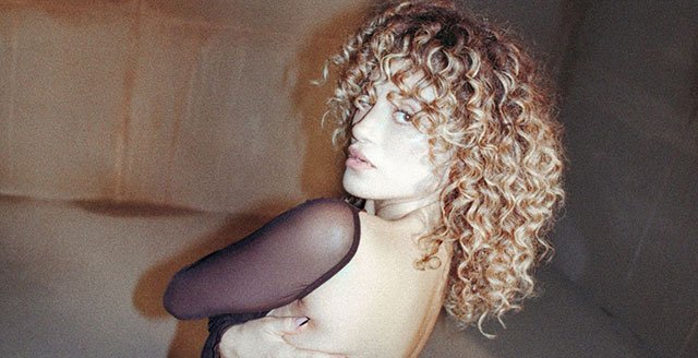 Dilan Çıtak: Yeni Tekli ile Survivor'a Dönüş!