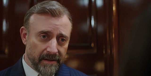 Halit Ergenç'in Londra'da Börekçi Açtığı İddiası Sosyal Medyada Gündem Oldu!