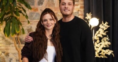 “‘Aynı Yağmur Altında’ Kadrosu İlk Kez Aynı Karede!”