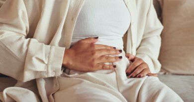 Mide Ağrısının Nedenleri ve Tedavi Yöntemleri