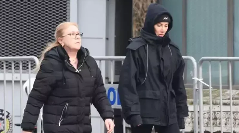 "Tövbe Sürecindeyim" Dedi, Şeyma Subaşı Annesiyle Bebek'te Görüntülendi