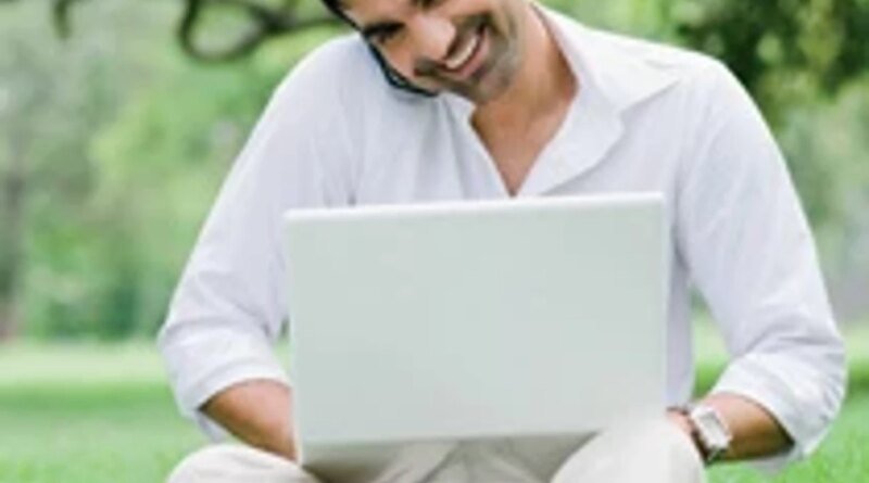 "Yalanlardan İnsana"  
Bazılarımız inanıyor, bazılarımız inanmıyor, bazılarımız için inanmak avantaj sağlıyor.