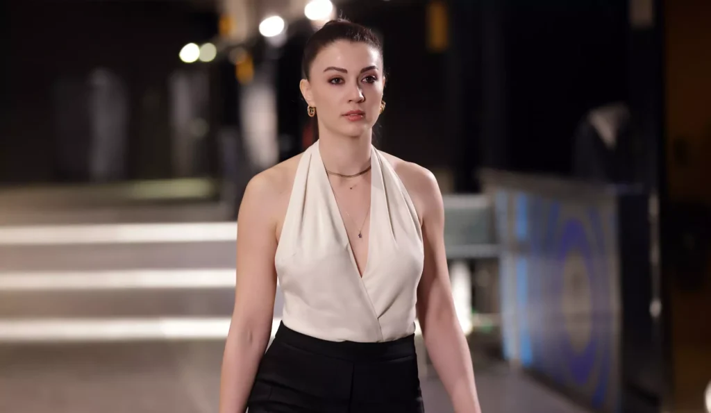 Burcu Özberk Ekranlara Dönüş Tarihini Açıkladı: "Televizyona İş Yapmayı Çok Özledim"