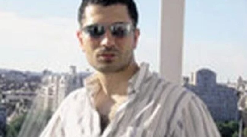 Aşk: 

Mustafa Özedremit (29), Banka Müfettişi  
"150 ve üzeri IQ'ya sahip her kadın beni cezbetmeye başlar."  
15 yıl önce