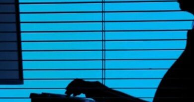 Sure! Here are some alternative titles for "Mahremiyet":

Gizlilik
Özel Hayat
Mahrem Alan
Kişisel Sınırlar
Saklılık

Let me know if you'd like more options or a different approach!