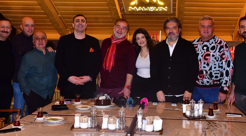 Esra Öztürk… MEDYAYLA BİR ARAYA GELDİ!