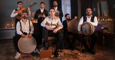 Kış ve Aşk Şarkısı Geldi: 'Boylu Boyunca'