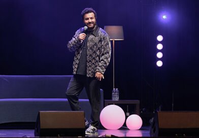 Hasan Can Kaya... Londra Gösterisinin Geliri Depremzedelere!