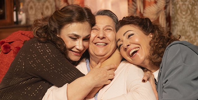 Yaşayın Gitsin... Prömiyer Gerçekleşti! Ayakta Alkışlandı!