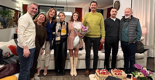 İlayda Alişan 30'lu Yaşlarına Girdi; Sette Doğum Günü Sürprizi!